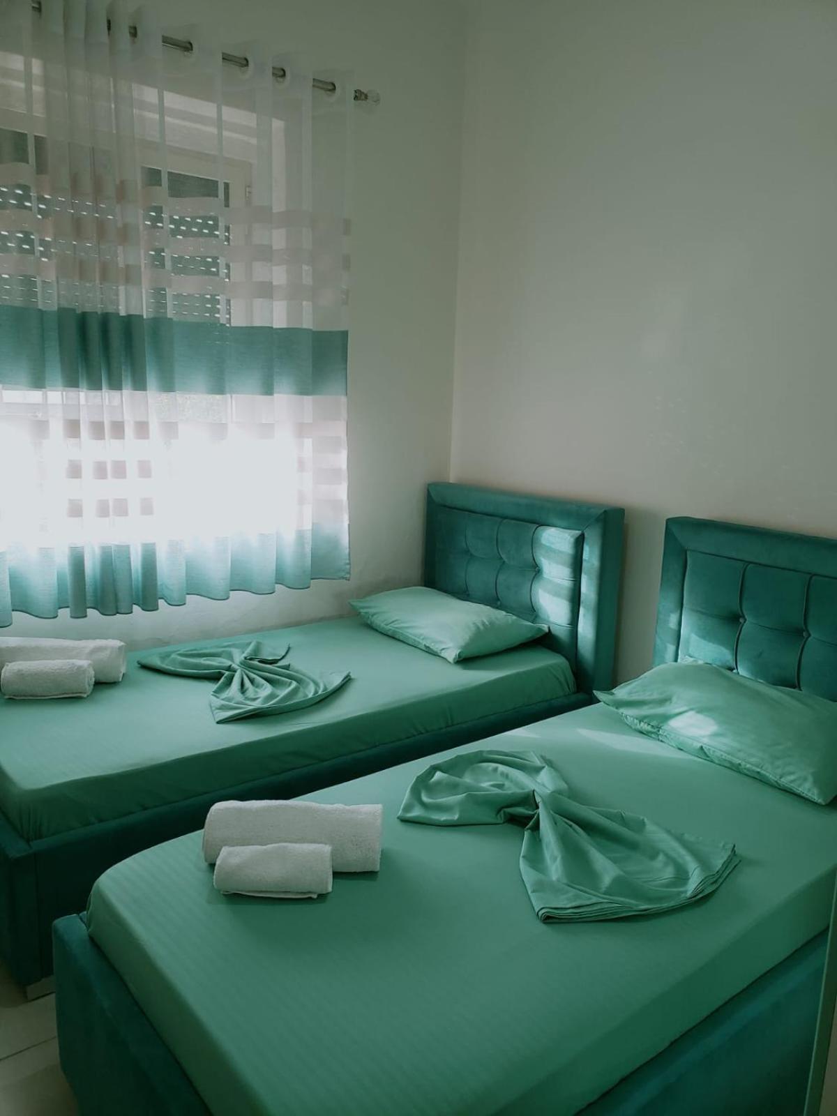 Alloggio in famiglia Malsi's, Private With Shared Bathroom And Kitchen